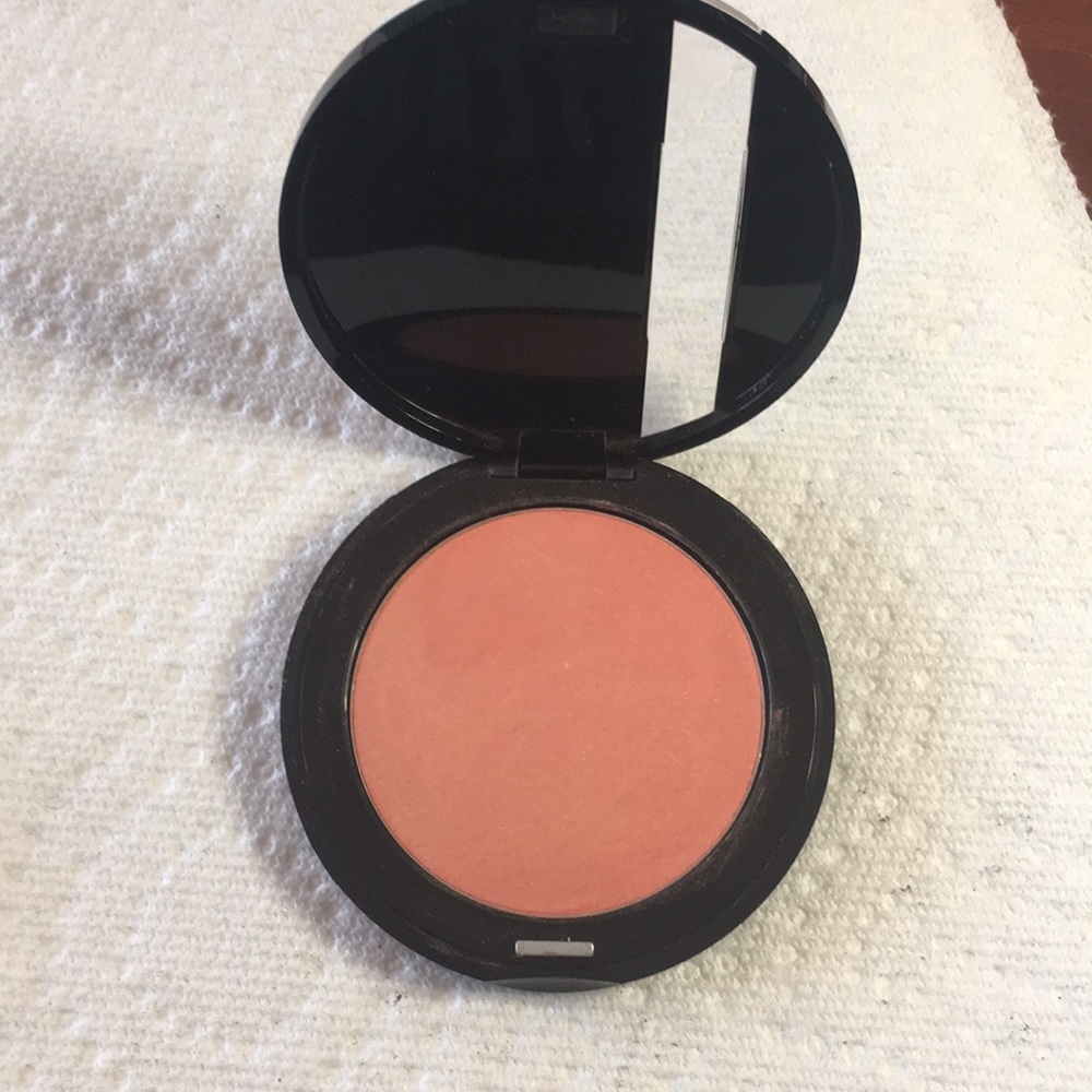 Makeup forever soft peach pink coral blush